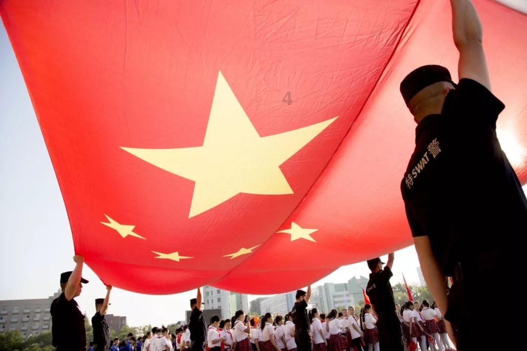 为什么现在年轻人越来越不喜欢打工了?游戏画面
